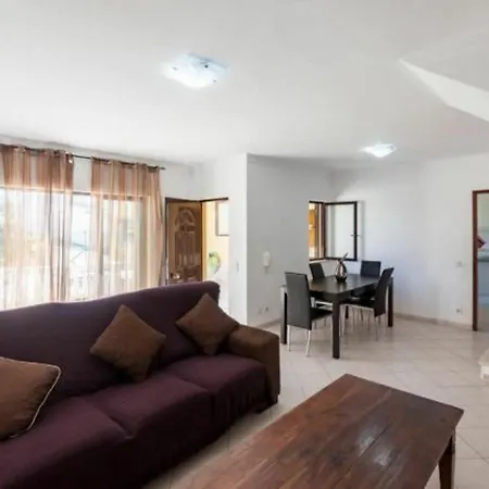 With 2 Bedrooms In Albufeira, With Private Pool, Enclosed Garden Вилла Албуфейра