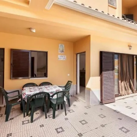 Вилла With 2 Bedrooms In Albufeira, With Private Pool, Enclosed Garden Албуфейра